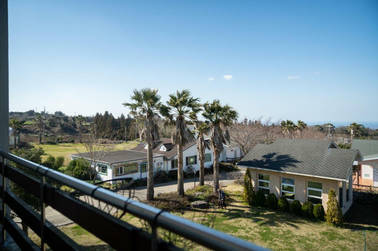 Joyville Resort Jeju Exterior foto