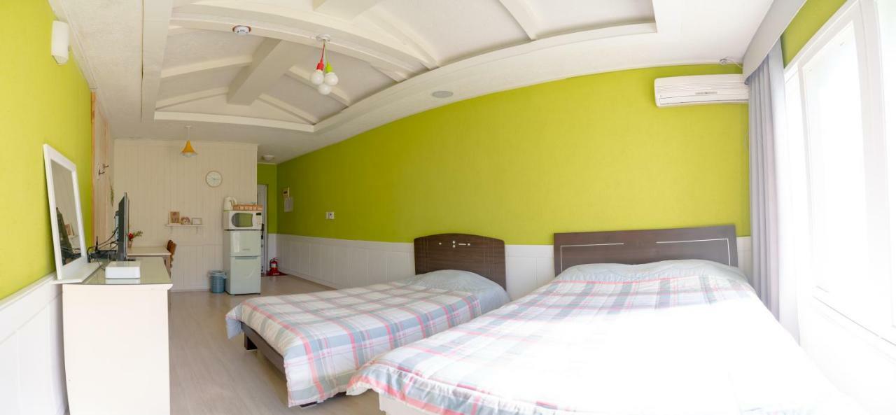 Joyville Resort Jeju Exterior foto