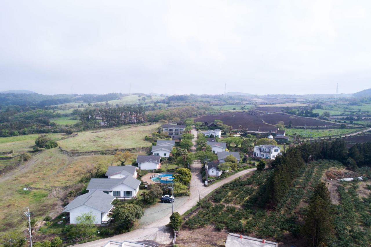 Joyville Resort Jeju Exterior foto