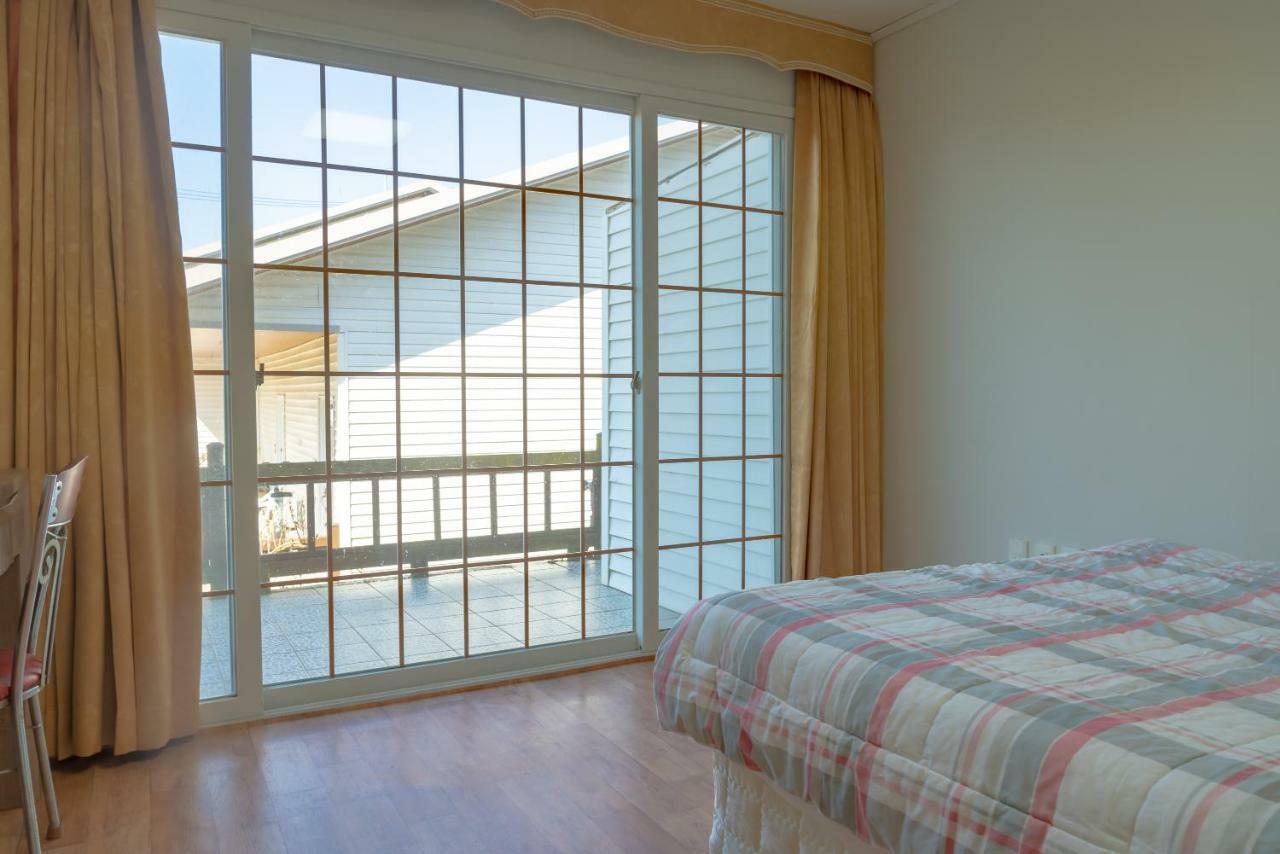 Joyville Resort Jeju Exterior foto
